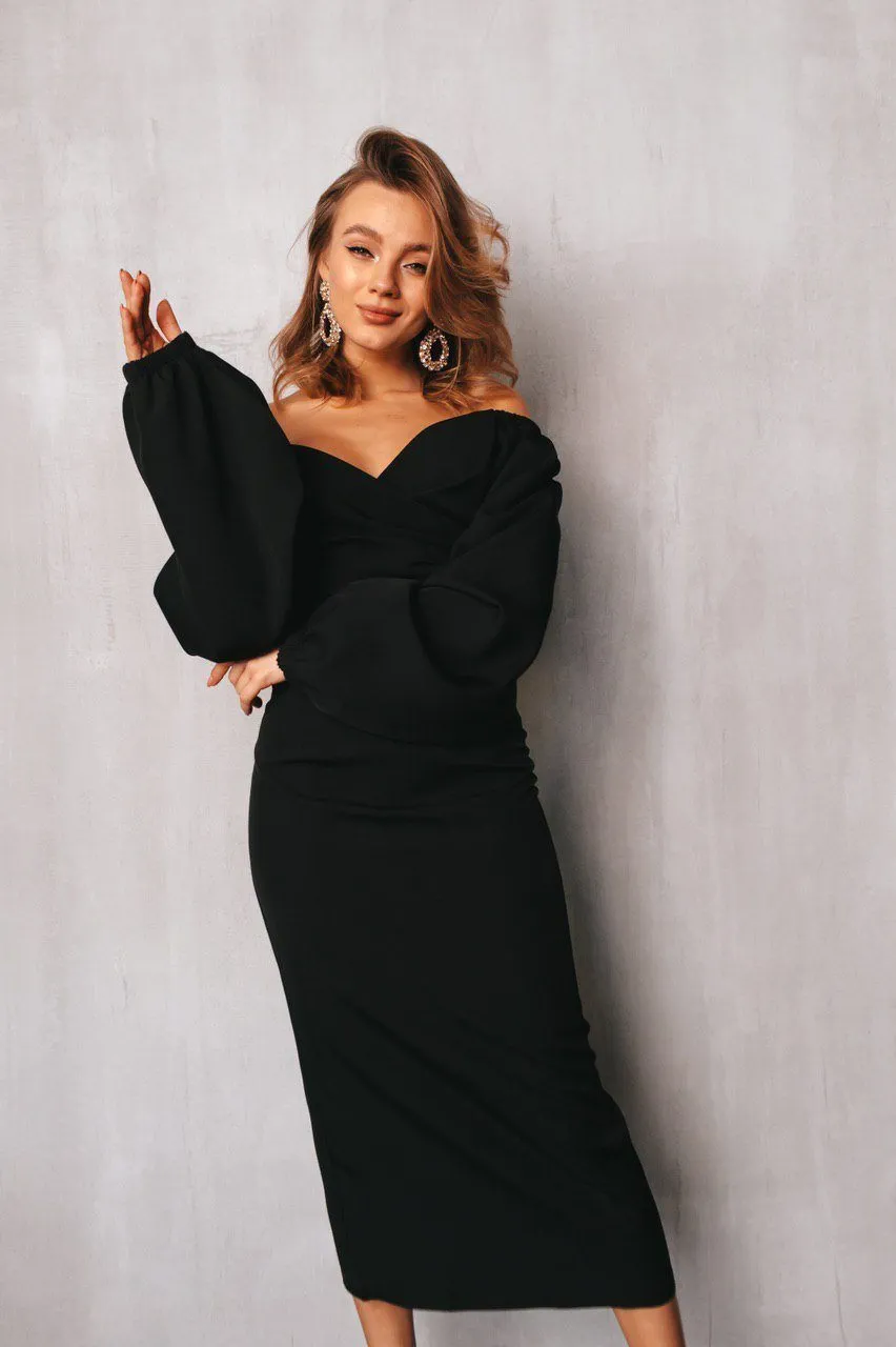 Black Puff-Sleeve Maxi Dress