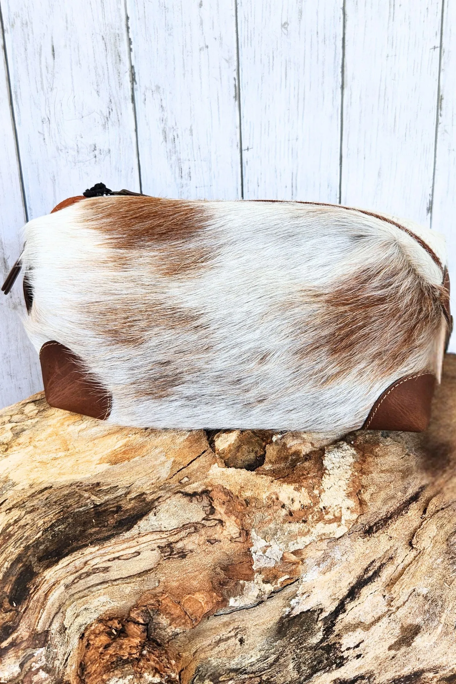 Cullom Trail Cowhide Makeup Kit