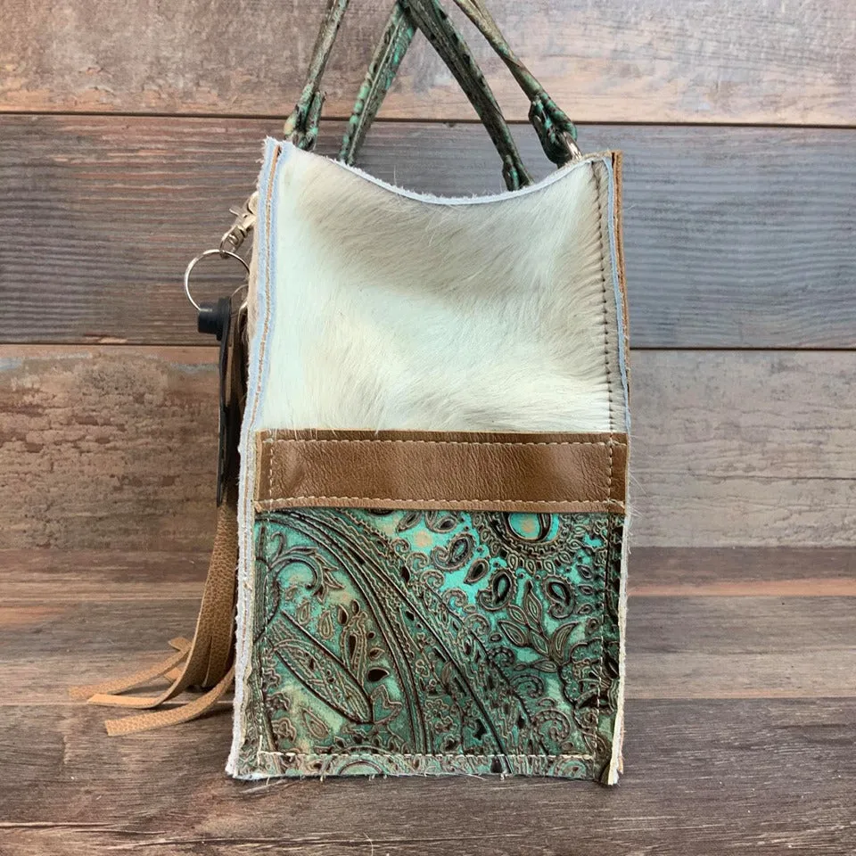Small Town Tote #17168